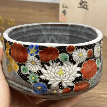Japanese Kutani-ware matcha bowl